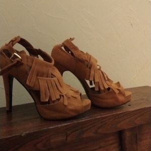 VBH 5 inch fringe suede pumps